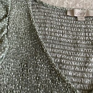 Never worn LOFT green ruffle sleeve dress